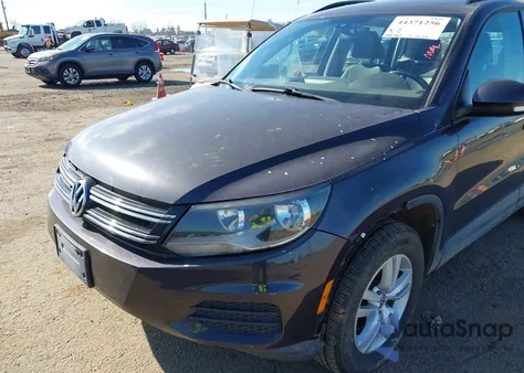 2016 Volkswagen Tiguan S z USA, uszkodzony, nr VIN WVGBV7AX9GW527696